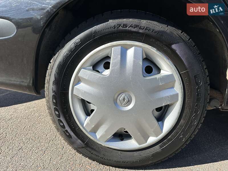 Седан Renault Megane 2003 в Киеве