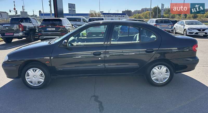 Седан Renault Megane 2003 в Киеве