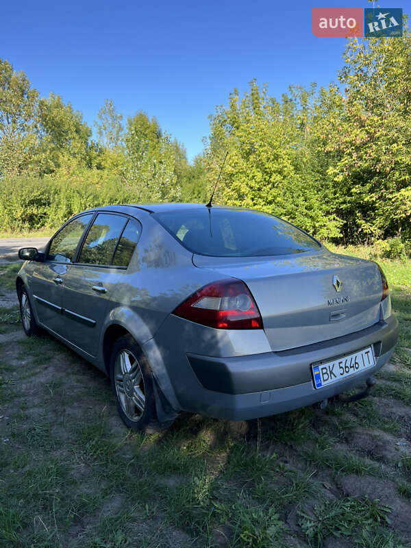 Седан Renault Megane 2004 в Ровно