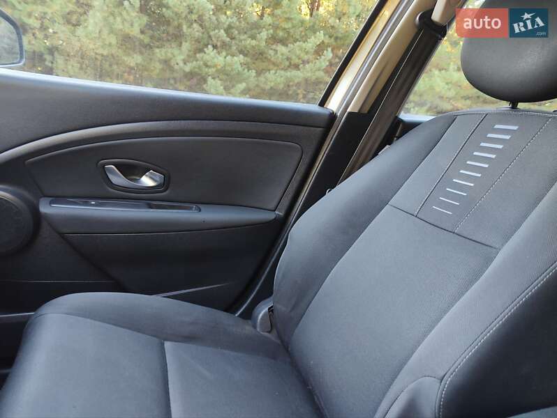 Универсал Renault Megane 2010 в Киеве