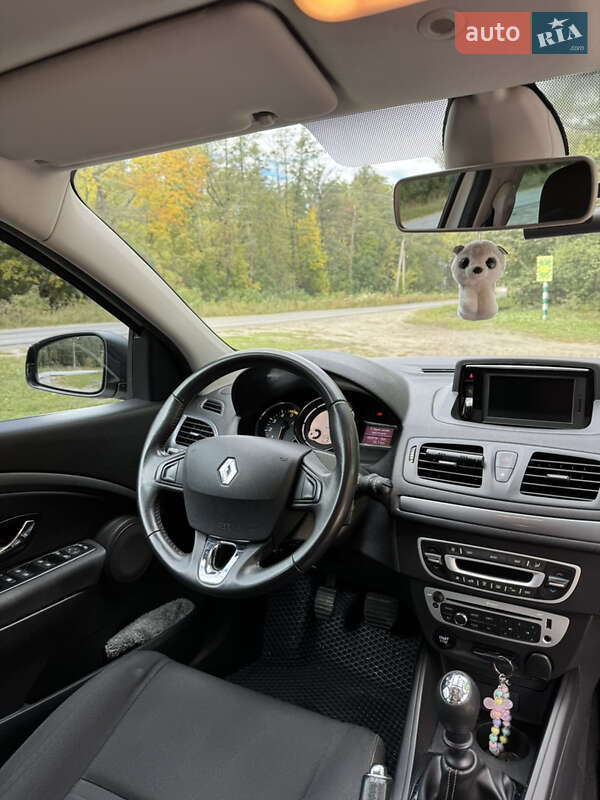 Универсал Renault Megane 2015 в Полтаве фото 15 Универсал Renault Megane 2015 в Полтаве