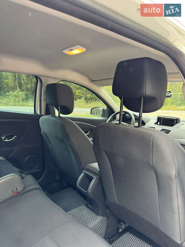 Универсал Renault Megane 2015 в Полтаве фото 17 Универсал Renault Megane 2015 в Полтаве