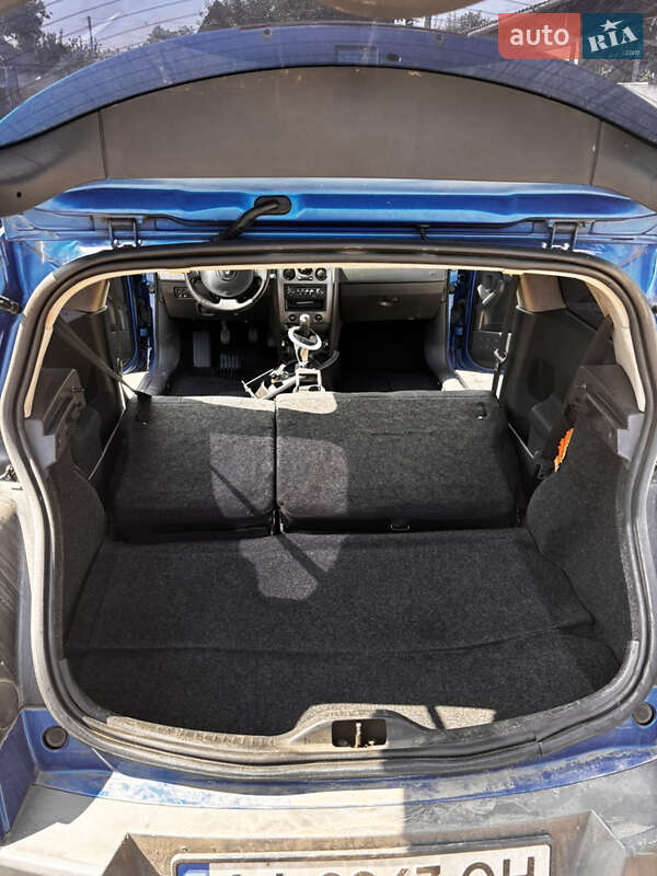 Купе Renault Megane 2003 в Ватутіному