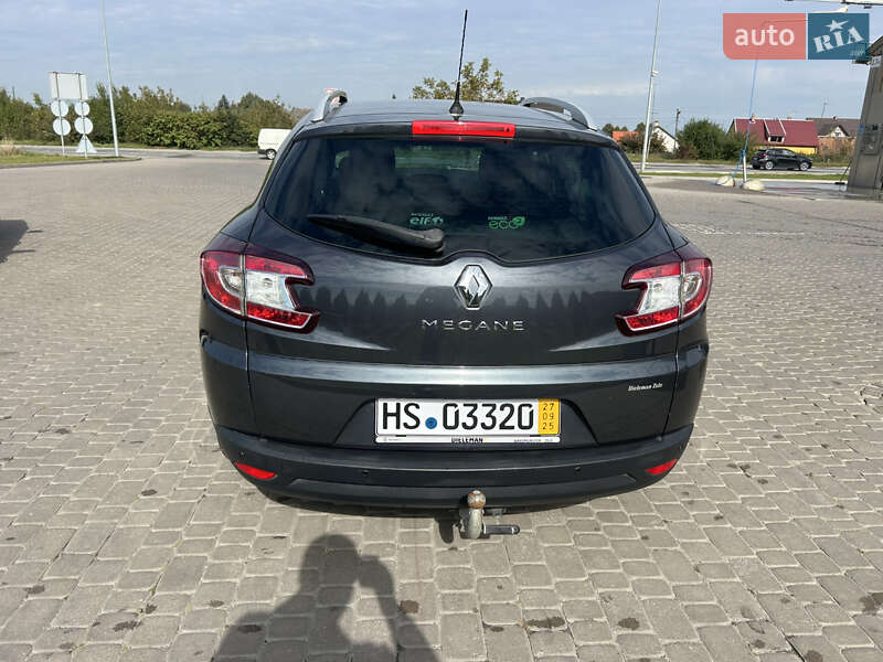 Универсал Renault Megane 2011 в Городке