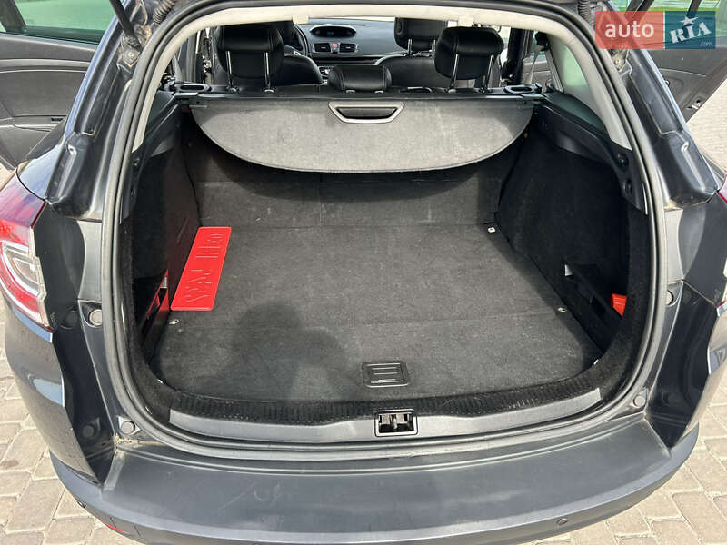 Универсал Renault Megane 2011 в Городке