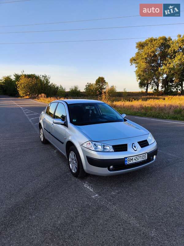 Седан Renault Megane 2005 в Ромнах