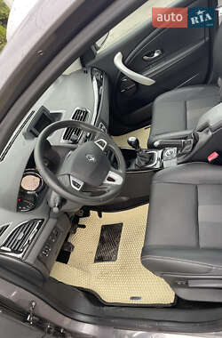 Универсал Renault Megane 2011 в 