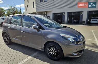 Универсал Renault Megane 2011 в 