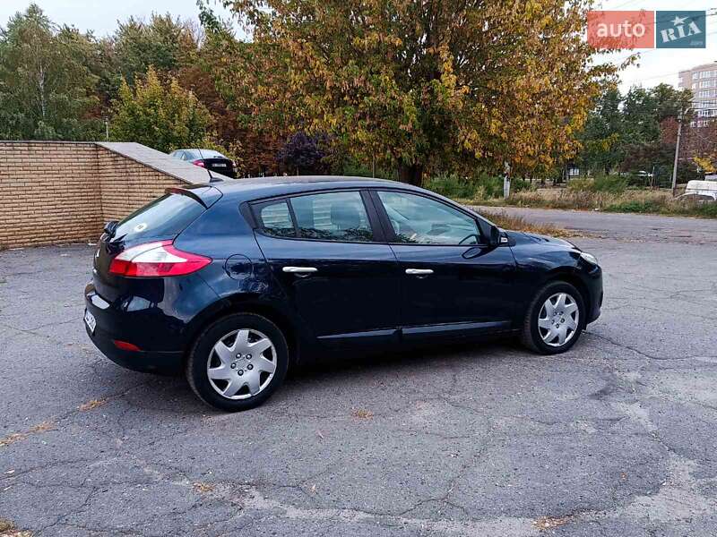 Хэтчбек Renault Megane 2010 в Полтаве