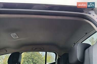 Хэтчбек Renault Megane 2010 в 