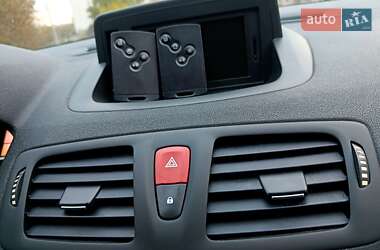 Хэтчбек Renault Megane 2010 в 