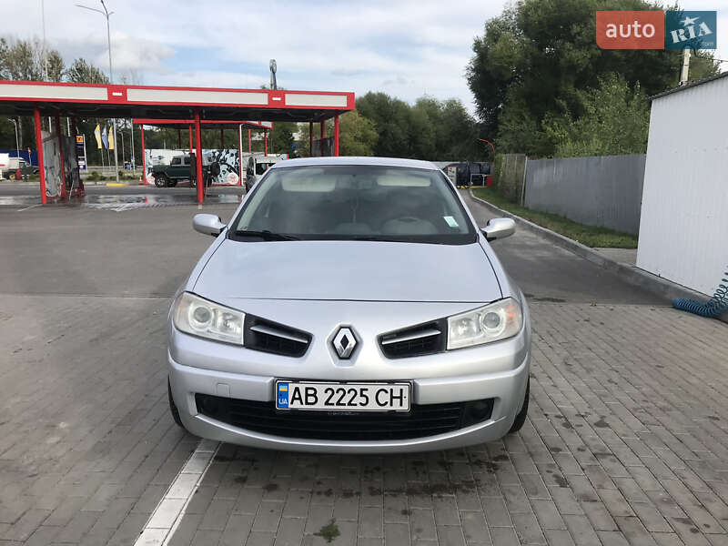 Купе Renault Megane 2008 в 
