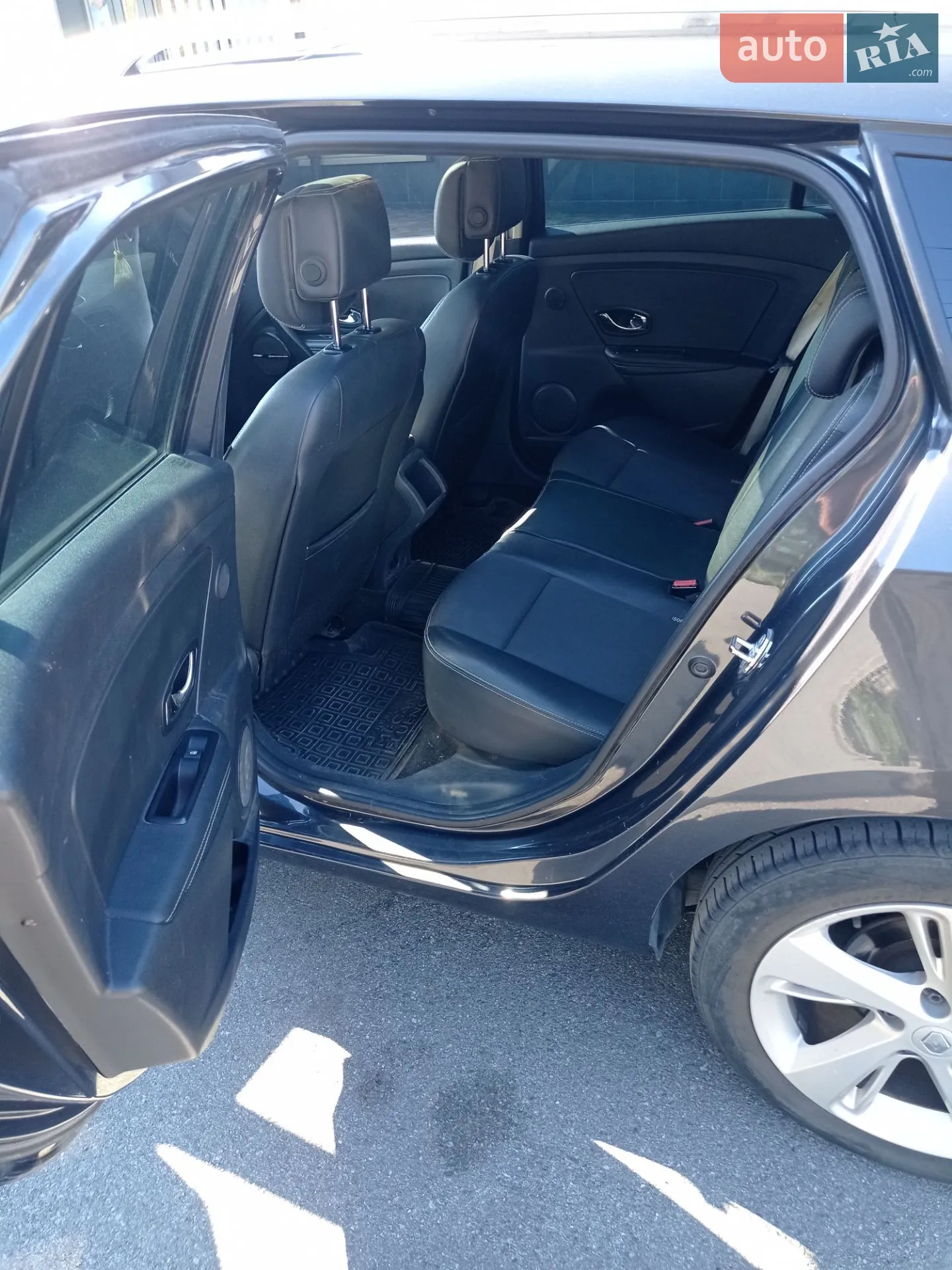 2013 Renault Megane - мініатюра 28
