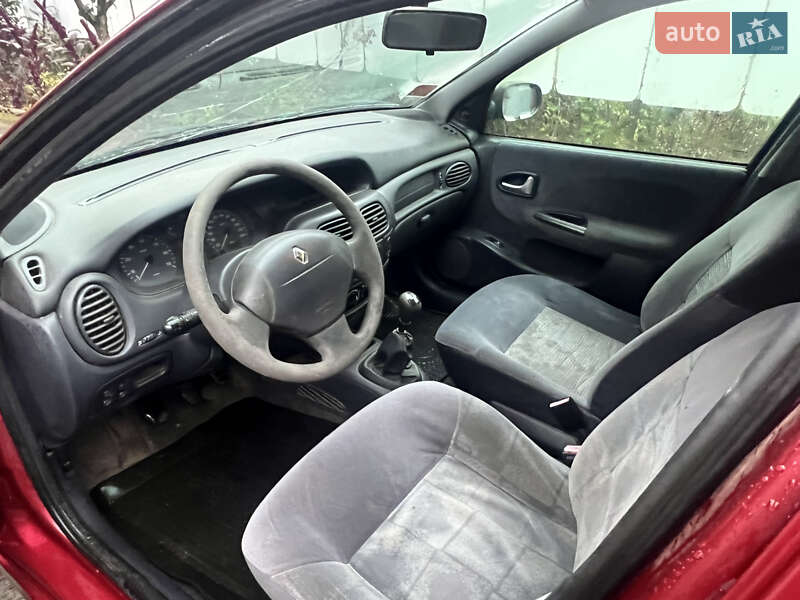 Седан Renault Megane 2002 в Белой Церкви