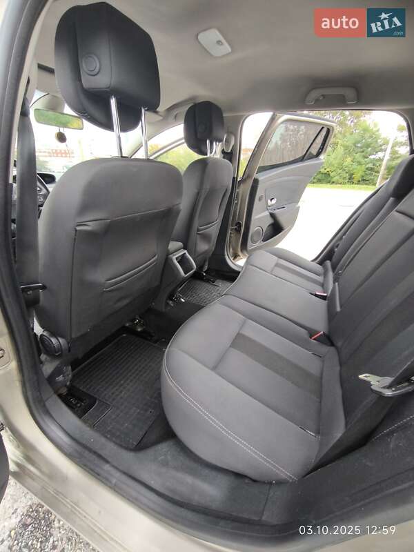 Универсал Renault Megane 2011 в Черновцах