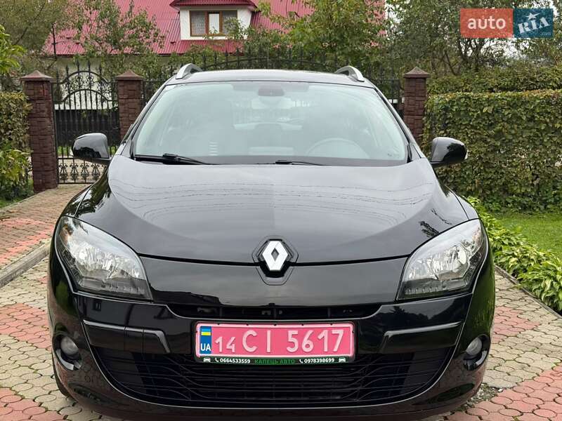 Универсал Renault Megane 2011 в 