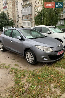 Хетчбек Renault Megane 2009 в Ромнах