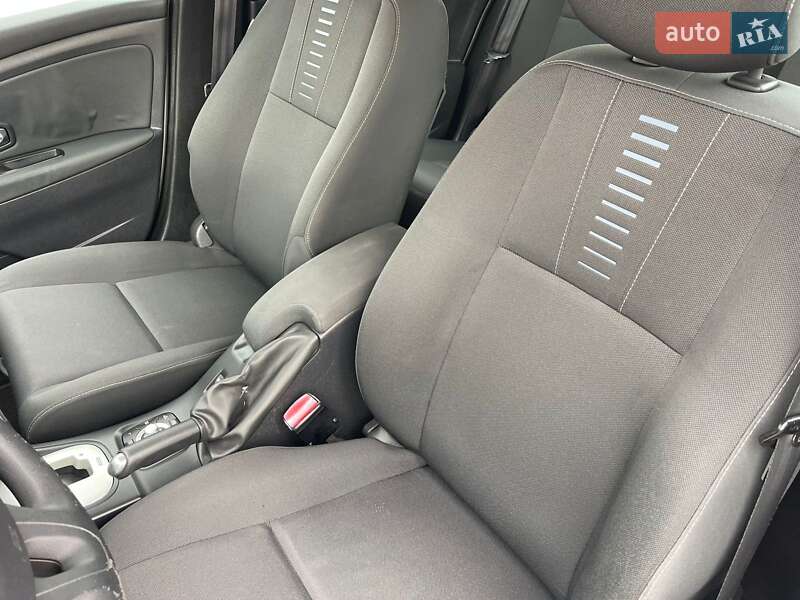 Универсал Renault Megane 2011 в Ужгороде фото 26 Универсал Renault Megane 2011 в Ужгороде