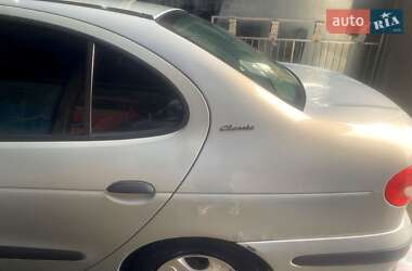 Седан Renault Megane 1999 в Ізмаїлі