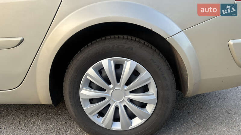 Универсал Renault Megane 2007 в Кривом Роге фото 16 Универсал Renault Megane 2007 в Кривом Роге