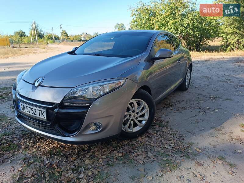 Купе Renault Megane 2012 в Киеве фото 21 Купе Renault Megane 2012 в Киеве