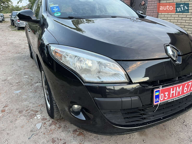 Хетчбек Renault Megane 2010 в Охтирці фото 3 Хетчбек Renault Megane 2010 в Охтирці