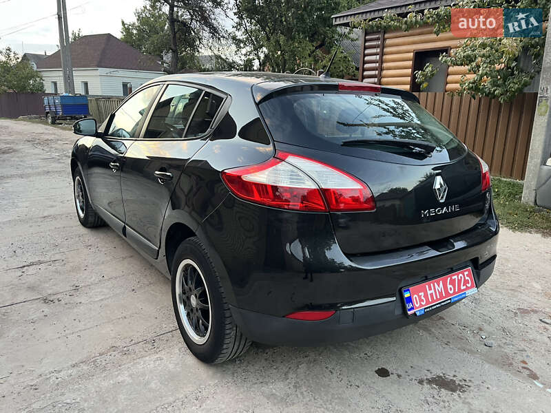 Хетчбек Renault Megane 2010 в Охтирці фото 12 Хетчбек Renault Megane 2010 в Охтирці
