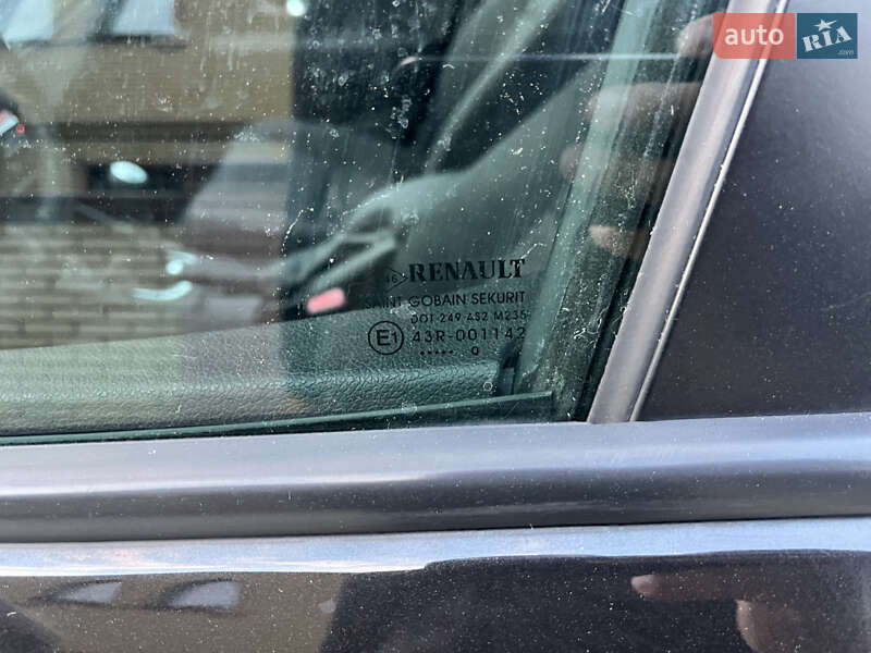 Хетчбек Renault Megane 2010 в Охтирці фото 44 Хетчбек Renault Megane 2010 в Охтирці