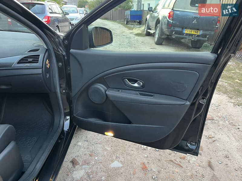 Хетчбек Renault Megane 2010 в Охтирці фото 52 Хетчбек Renault Megane 2010 в Охтирці