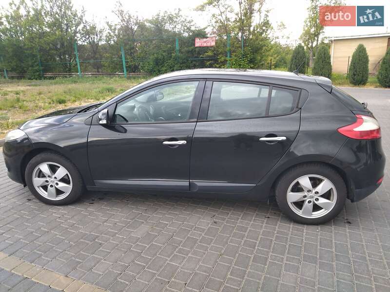 Хэтчбек Renault Megane 2009 в Мироновке