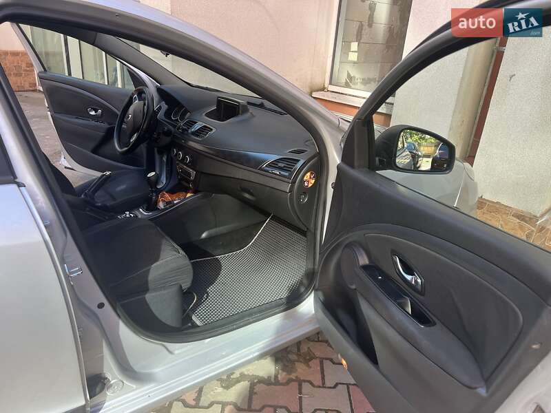 Хэтчбек Renault Megane 2012 в Одессе