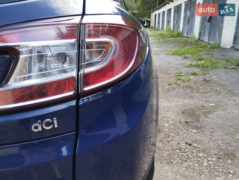 Универсал Renault Megane 2010 в Остроге