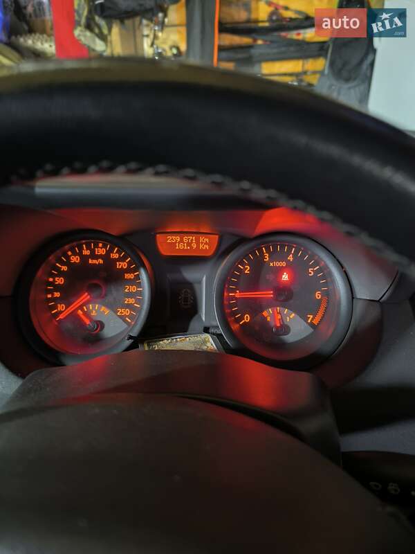 Седан Renault Megane 2005 в Києві фото 9 Седан Renault Megane 2005 в Києві
