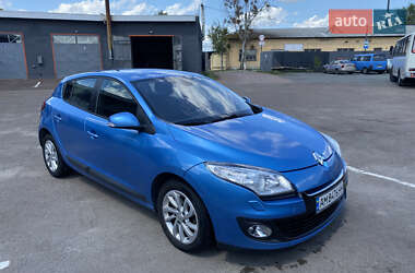 Хетчбек Renault Megane 2012 в 
