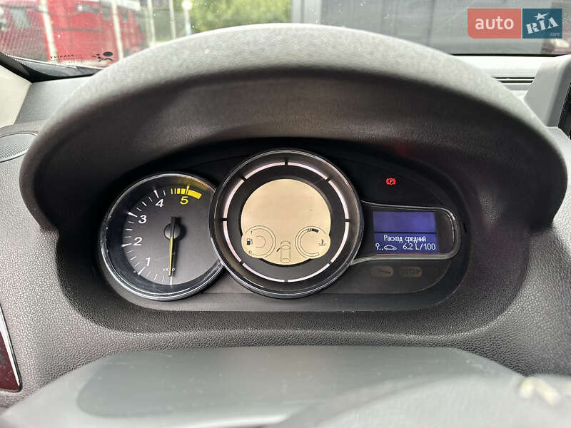 Универсал Renault Megane 2012 в Бродах фото 19 Универсал Renault Megane 2012 в Бродах