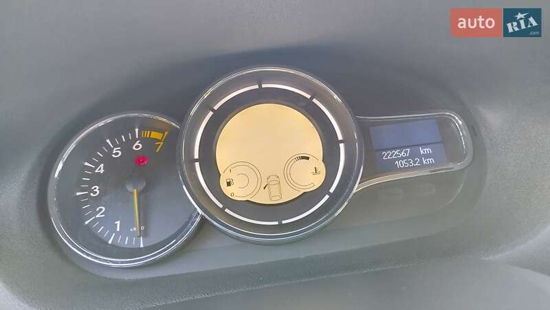 Хетчбек Renault Megane 2009 в Дніпрі фото 12 Хетчбек Renault Megane 2009 в Дніпрі