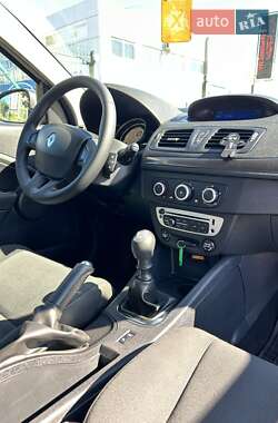 Хетчбек Renault Megane 2014 в 
