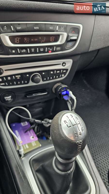 Универсал Renault Megane 2011 в Ивано-Франковске фото 15 Универсал Renault Megane 2011 в Ивано-Франковске
