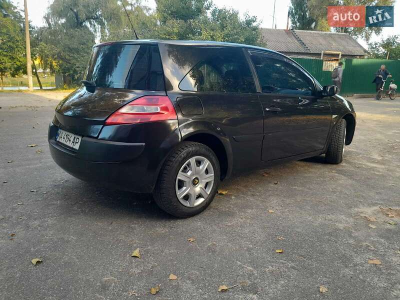 Хэтчбек Renault Megane 2006 в Киеве фото 4 Хэтчбек Renault Megane 2006 в Киеве