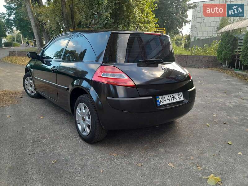 Хэтчбек Renault Megane 2006 в Киеве фото 5 Хэтчбек Renault Megane 2006 в Киеве