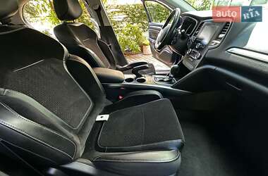 Хэтчбек Renault Megane 2017 в 