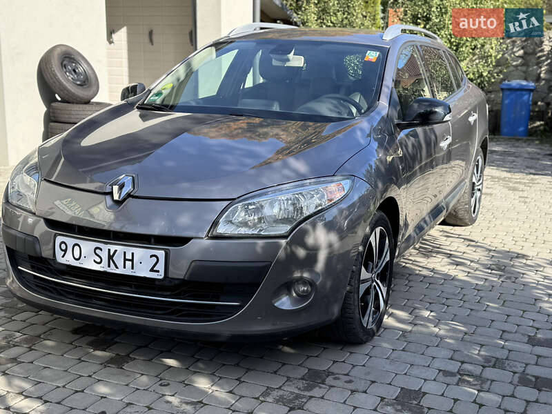 Универсал Renault Megane 2011 в Староконстантинове
