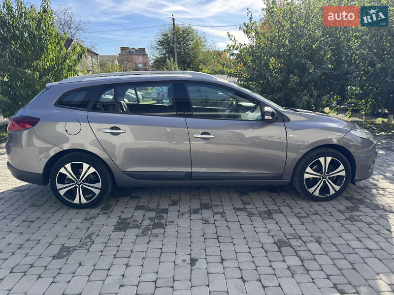 Универсал Renault Megane 2011 в Староконстантинове