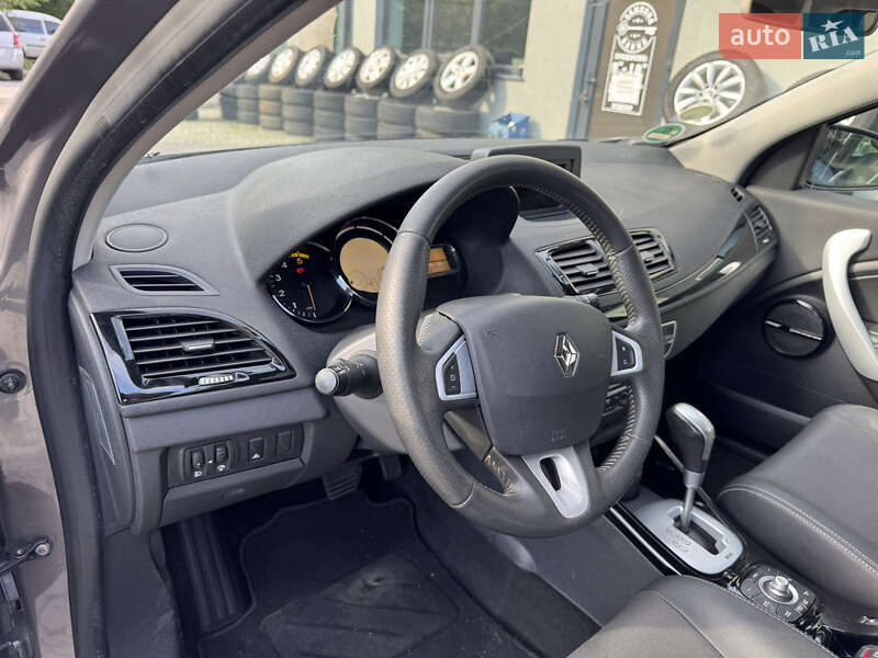 Универсал Renault Megane 2011 в Староконстантинове