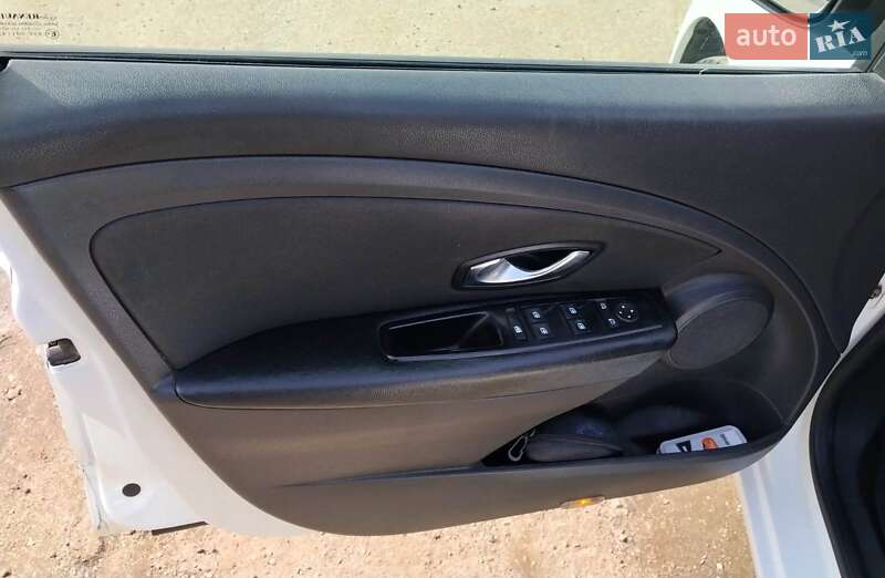 Універсал Renault Megane 2010 в Тернополі фото 9 Універсал Renault Megane 2010 в Тернополі
