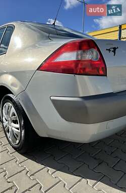 Седан Renault Megane 2003 в 