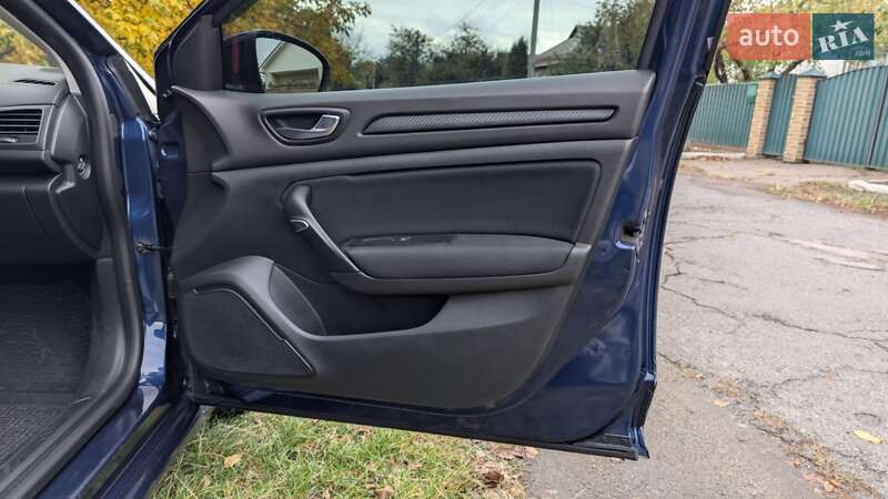 Универсал Renault Megane 2017 в Каменке фото 17 Универсал Renault Megane 2017 в Каменке