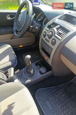 Универсал Renault Megane 2004 в 