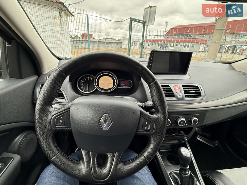 Універсал Renault Megane 2010 в Києві фото 15 Універсал Renault Megane 2010 в Києві