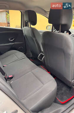 Хэтчбек Renault Megane 2014 в 